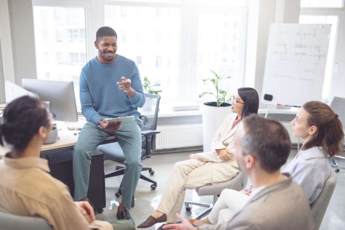 Ambiente de aprendizagem colaborativa durante sessão de formação